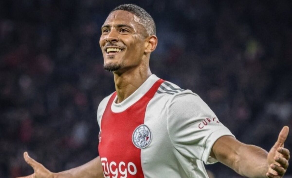 Buteurs africains du weekend : triplé pour Haller, les Congolais Bakambu, Bogonda et Muleka efficaces