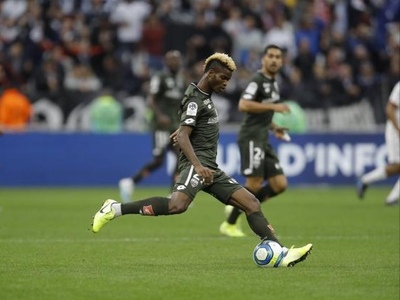 Al Riyadh : Didier Ndong engagé