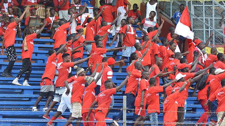 LDC-Horoya out : l’arbitrage pointé, la tête du coach Lamine Ndiaye réclamée