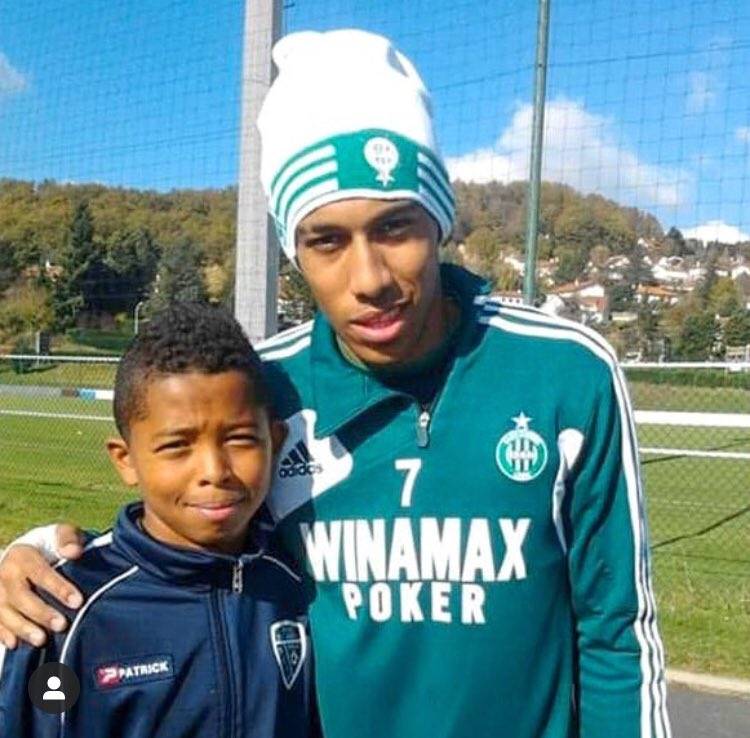 Chelsea : quand Aubameyang et Wesley Fonana reproduisent une vieille photo d’eux à l’ASSE (vidéo)