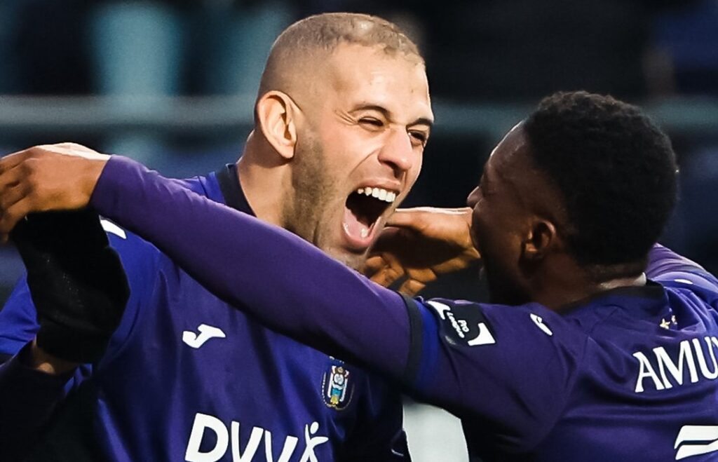 Islam Slimani tout heureux