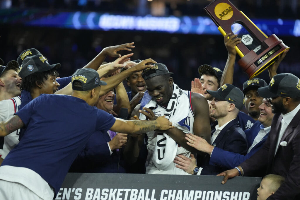 Adama Sanogo champion NCAA avec UConn