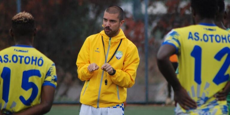 Julien Mette entraînement AS Otôho