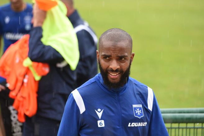 Auxerre : Youssouf M’Changama va signer à Troyes