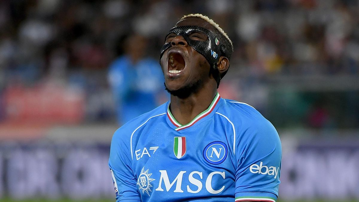 Naples : Victor Osimhen absent un mois