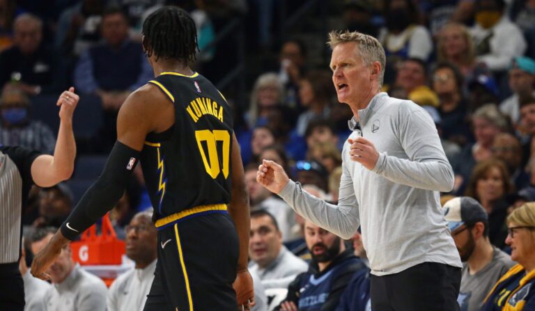 Steve Kerr conseille Jonathan Kuminga