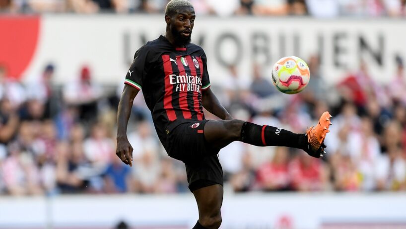 COLOGNE, GERMANY - JULY 16:  Tiemoue Bakayako of AC Milan controls the ball during the FC Koeln v AC Milan game at RheinEnergieStadion on July 16, 2022 in Cologne, Germany. (Photo by Frederic Scheidemann/Getty Images)