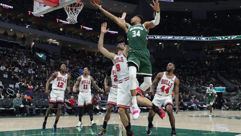 Giannis Antetokounmpo fait la peau aux Bulls