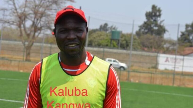 Le coach des U17 féminine de la Zambie