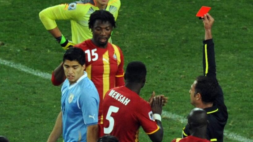 Suarez voit rouge face au Ghana en quart de finale de la Coupe du monde 2010