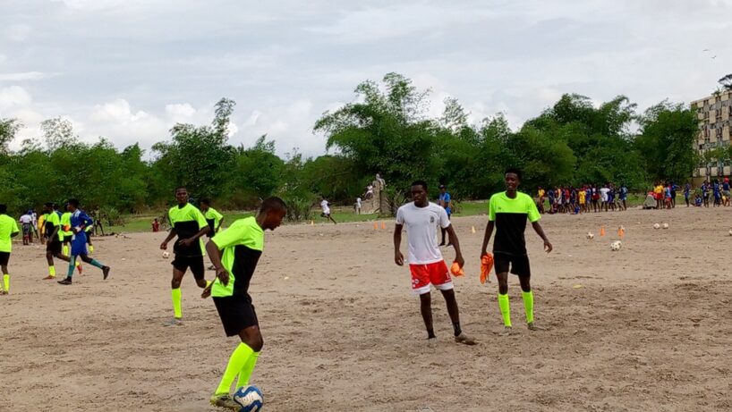 Séance d'entraînement de V Club Mokanda