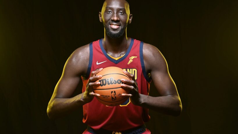 Tacko Fall file en Chine